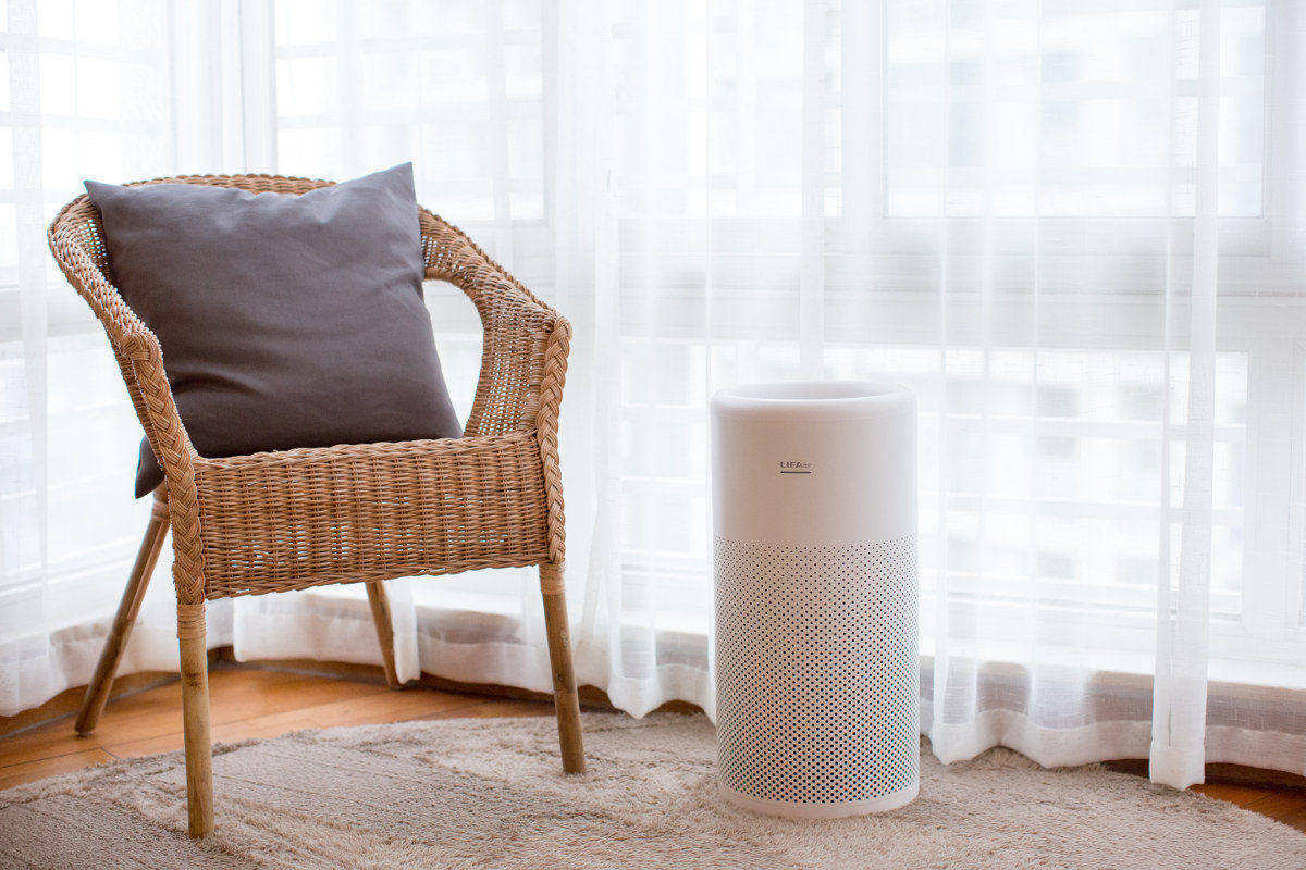 Oczyszczacz powietrza Lifaair LA352 w mieszkaniu