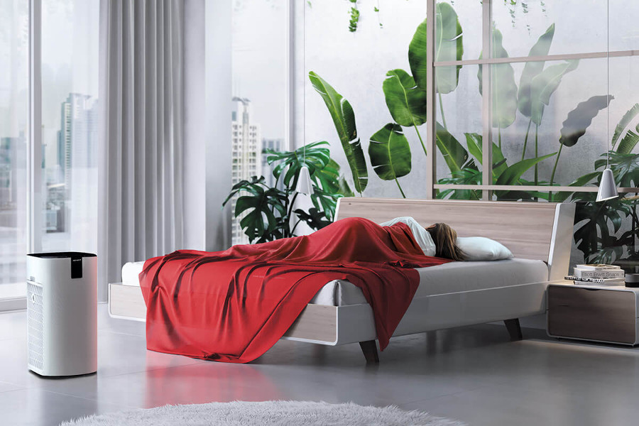 Oczyszczacz powietrza Toshiba w sypialni