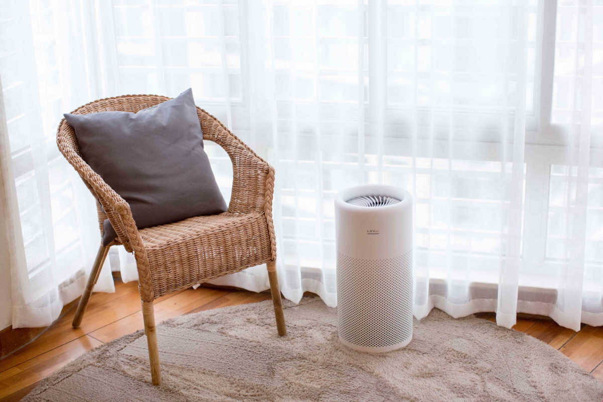 Oczyszczacz powietrza LIFAair LA350 w pokoju