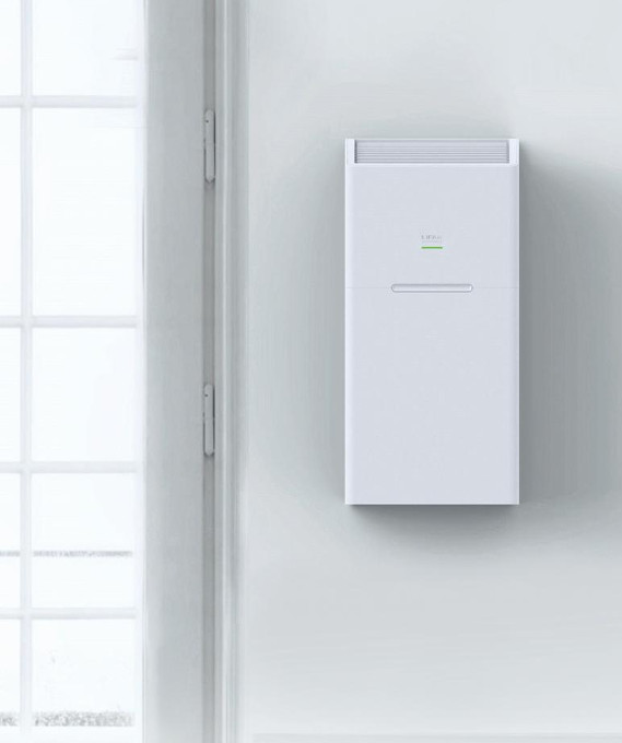 Oczyszczacz powietrza LIFAair LAF200 na ścanie