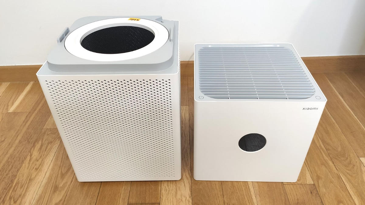 Xiaomi Air Purifier 4 Lite ze zdjętą częścią górną